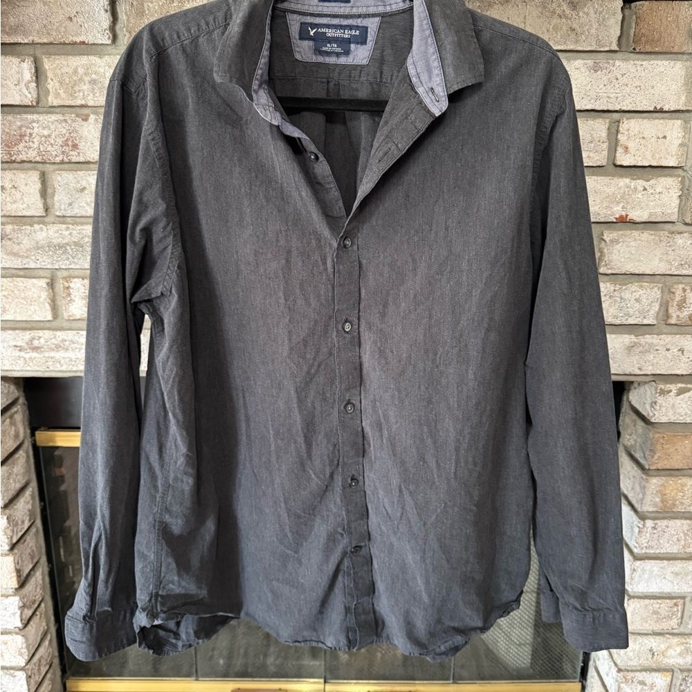 AE Gray Button-Up Shirt - Picture 2 of 4